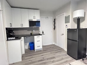 23 Russell Ave, Unit SI ID1506206P in Ottawa, ON - Building Photo - Building Photo