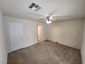 5724 Hornbrook St in North Las Vegas, NV - Building Photo - Building Photo