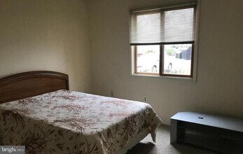 1105 Aspen Dr in Plainsboro, NJ - Building Photo - Building Photo