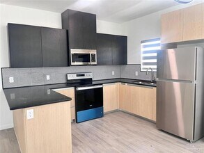 12509 N 39th Ln, Unit 3 in McAllen, TX - Building Photo - Building Photo