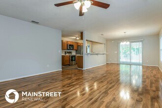 2523 Yale Ave in Sanford, FL - Foto de edificio - Building Photo