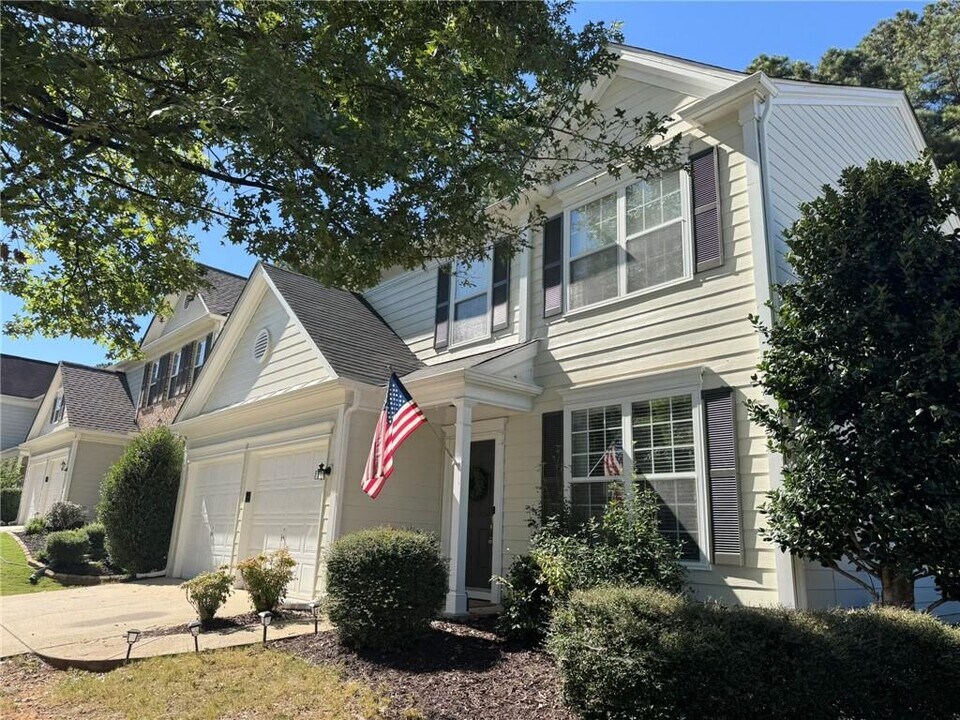 527 Mullein Trace in Woodstock, GA - Building Photo