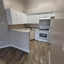 2210 Yankee Pl in Orlando, FL - Building Photo - Building Photo