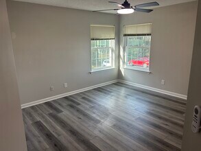 8960 Duckview Dr, Unit #F in Myrtle Beach, SC - Building Photo - Building Photo