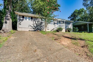 711 Moore St in Chattanooga, TN - Building Photo