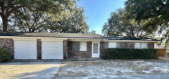 8798 Pinon Dr in Jacksonville, FL - Building Photo