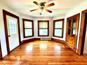 33 Noble St in Westfield, MA - Building Photo - Building Photo