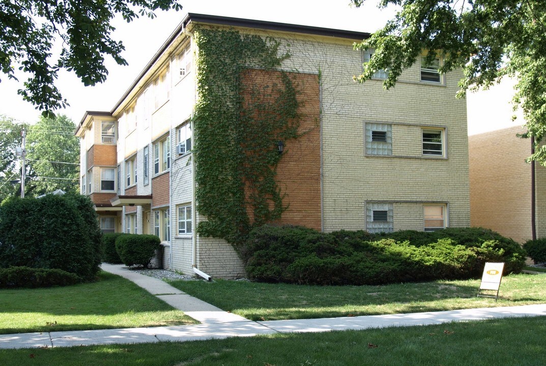 1475-1479 Ashland Ave in Des Plaines, IL - Foto de edificio