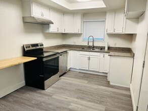 3967 8th Ave in Sacramento, CA - Building Photo - Building Photo