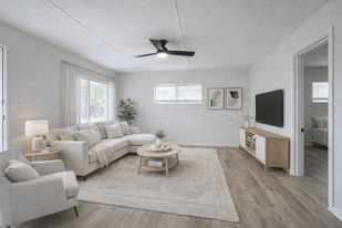 347 Ware Blvd in San Antonio, TX - Building Photo