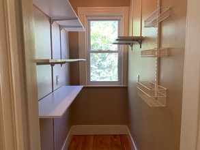 14 Marlboro St, Unit 14 in Belmont, MA - Foto de edificio - Building Photo