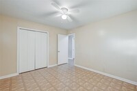 5220 Chapman St photo'