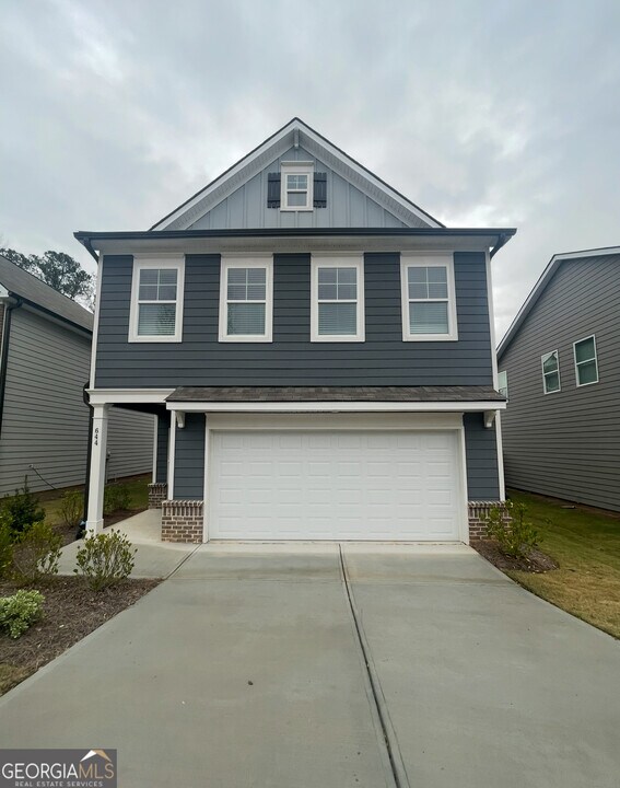 644 River Gdns Dr in Atlanta, GA - Building Photo
