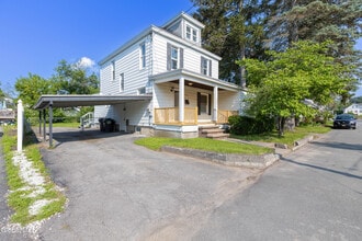 465 Bruno St in Rotterdam, NY - Building Photo - Building Photo
