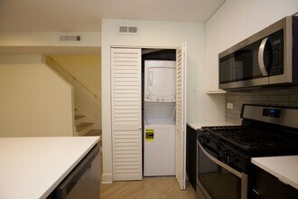 949 W Grace St in Chicago, IL - Building Photo - Building Photo