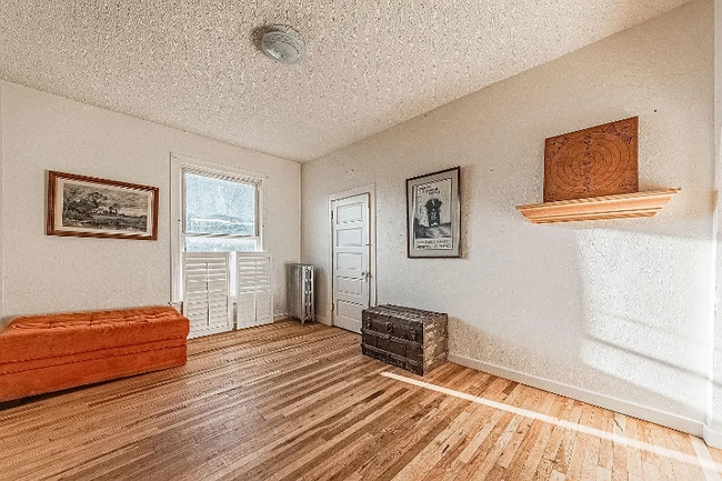 417 W 3rd St, Unit 1 in Trinidad, CO - Foto de edificio - Building Photo