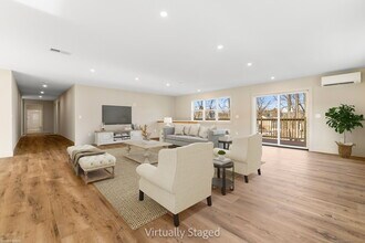 29 E Main St in Canaan, CT - Building Photo - Building Photo