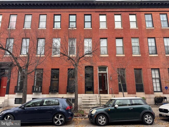 property at 230 W Lafayette Ave