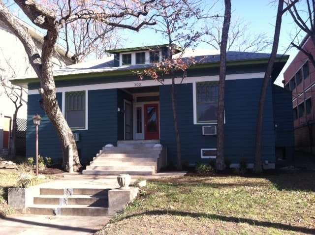 property at 302 E 30th St
