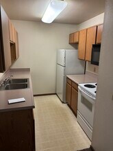 Legacy at Brookforest in Temperance, MI - Foto de edificio - Building Photo