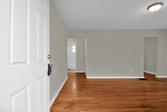 2566 Atwood Terrace in Columbus, OH - Building Photo - Building Photo