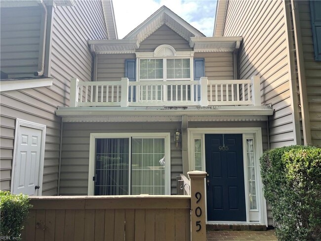 property at 905 Settlement Dr