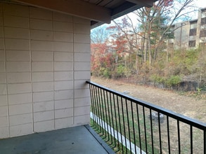 5501 Karen Elaine Dr in New Carrollton, MD - Building Photo - Building Photo