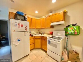 2037 N Carlisle St in Philadelphia, PA - Building Photo - Building Photo