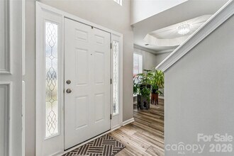 610 Grantham Ln in Charlotte, NC - Foto de edificio - Building Photo