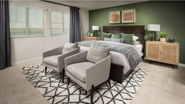 1272 Arriaga Way in Woodland, CA - Foto de edificio - Building Photo