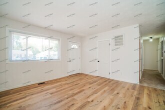 3496 Ontario St in Columbus, OH - Building Photo - Building Photo