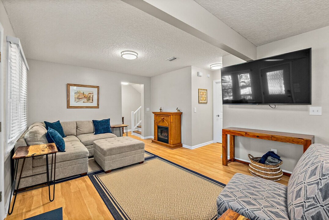 12 Sylvan Dr in St. Augustine, FL - Building Photo