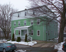 10 Cedar St