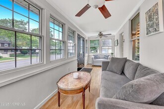 370 E Main St in Manasquan, NJ - Building Photo - Building Photo