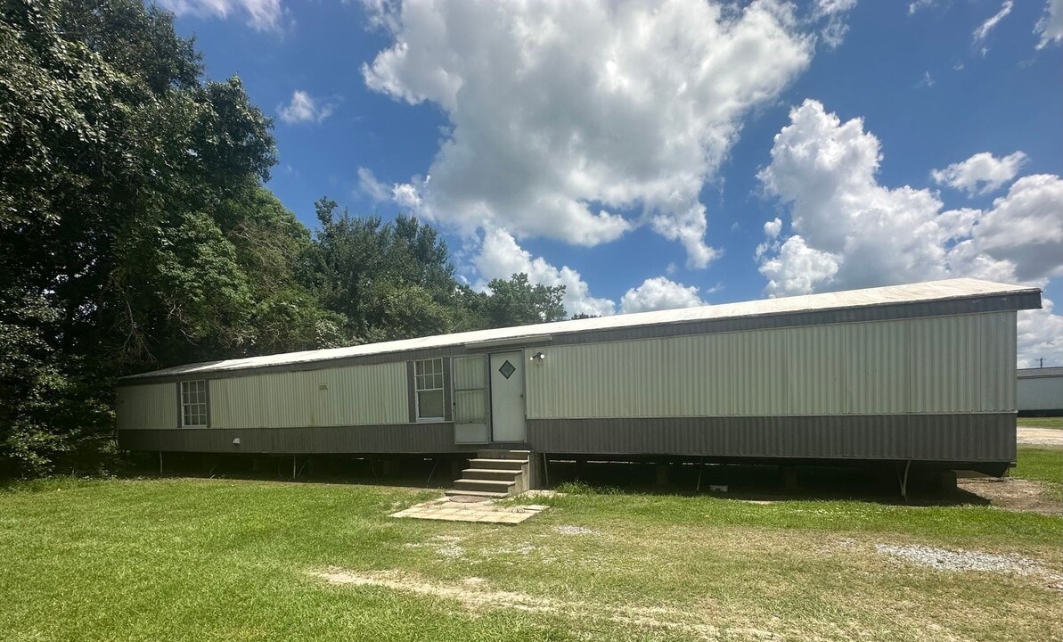 4936 W Congress St in Lafayette, LA - Building Photo