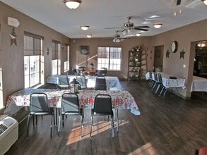 979 Serrano Ave in Los Angeles, CA - Building Photo - Building Photo