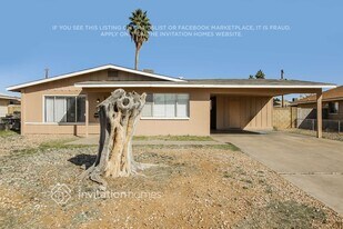 5414 W Wilshire Dr, Unit 121 in Phoenix, AZ - Building Photo