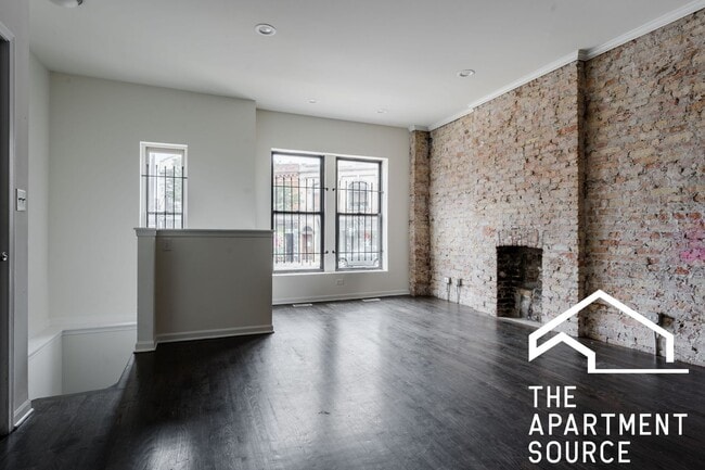 2833 W Medill Ave in Chicago, IL - Building Photo - Building Photo