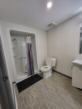 258A-258A Sunview St in Waterloo, ON - Building Photo - Building Photo