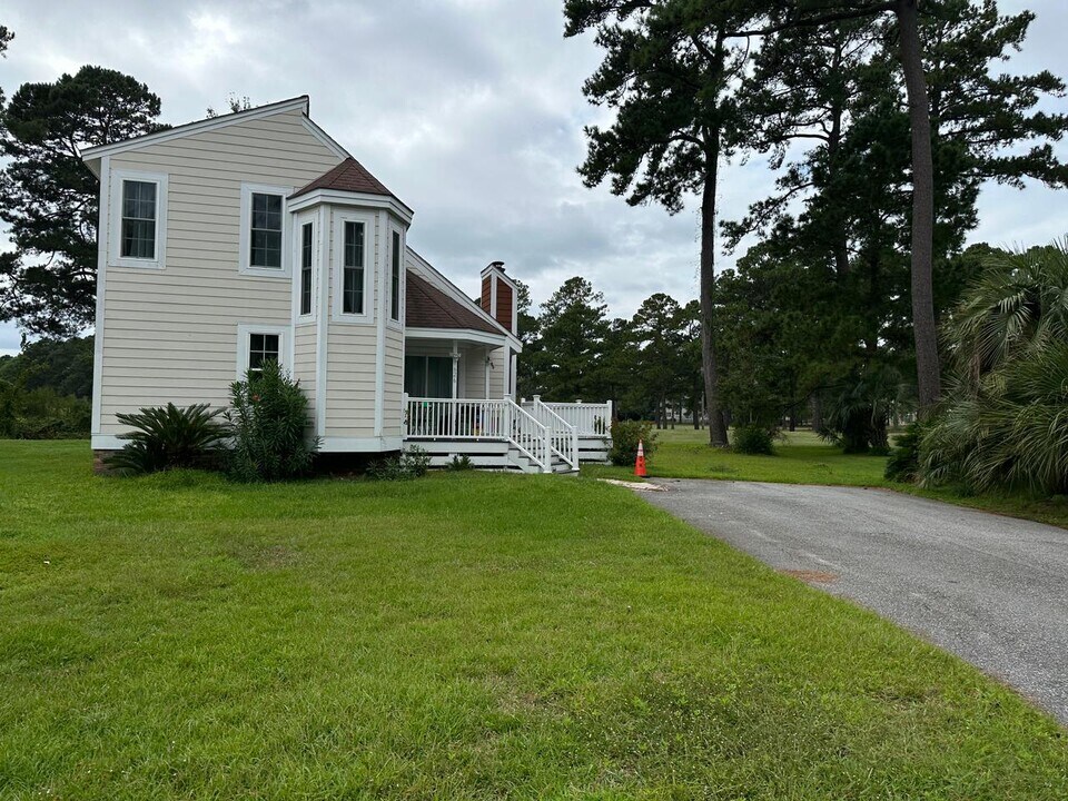 1626 Landing Rd in Myrtle Beach, SC - Building Photo