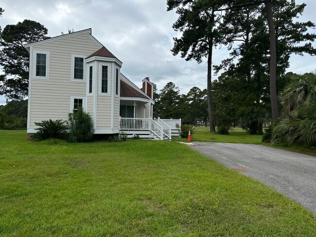 property at 1626 Landing Rd