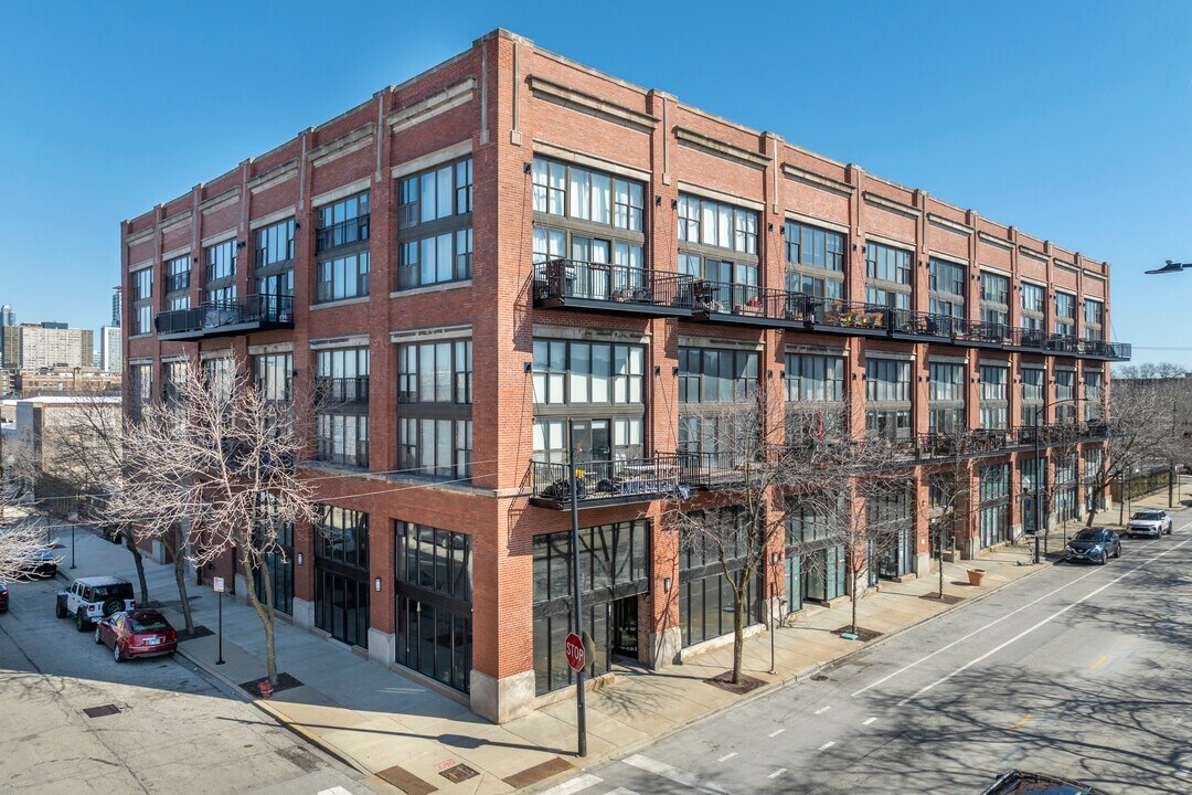 The Bronzeville Lofts in Chicago, IL - Building Photo