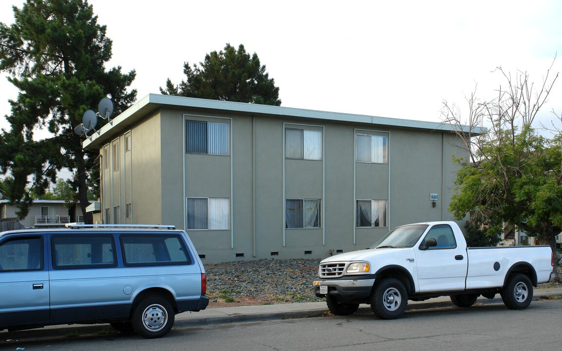 1580 Adams Ave in Milpitas, CA - Foto de edificio