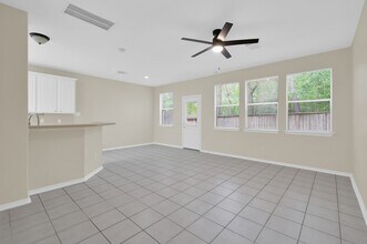 122 S Camellia Grove Cir in The Woodlands, TX - Building Photo - Building Photo