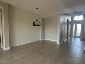 3087 Hudson Ter in Naples, FL - Building Photo - Building Photo