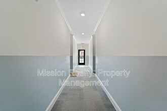 11905 Centre St in Chester, VA - Foto de edificio - Building Photo