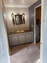 28 Rose St in New Martinsville, WV - Building Photo - Building Photo