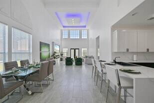 2007 Que Manor Dr in Houston, TX - Building Photo