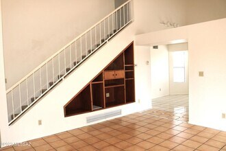 9690 N Donegal Pl in Tucson, AZ - Building Photo - Building Photo