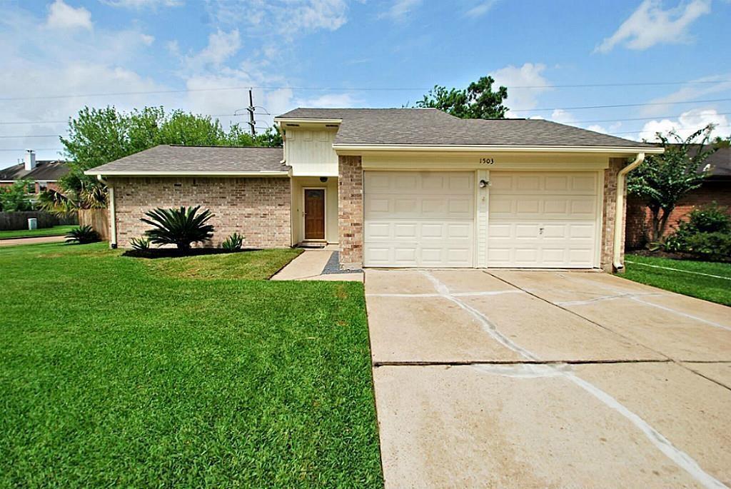 1503 Vickery Dr in Sugar Land, TX - Building Photo